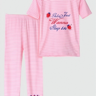Dívčí Pyžamo Rodinné Oblečení Jahodový Dopisní Potisk Kulatý Výstřih Krátký Rukáv Top & Stripes Kalhoty Set