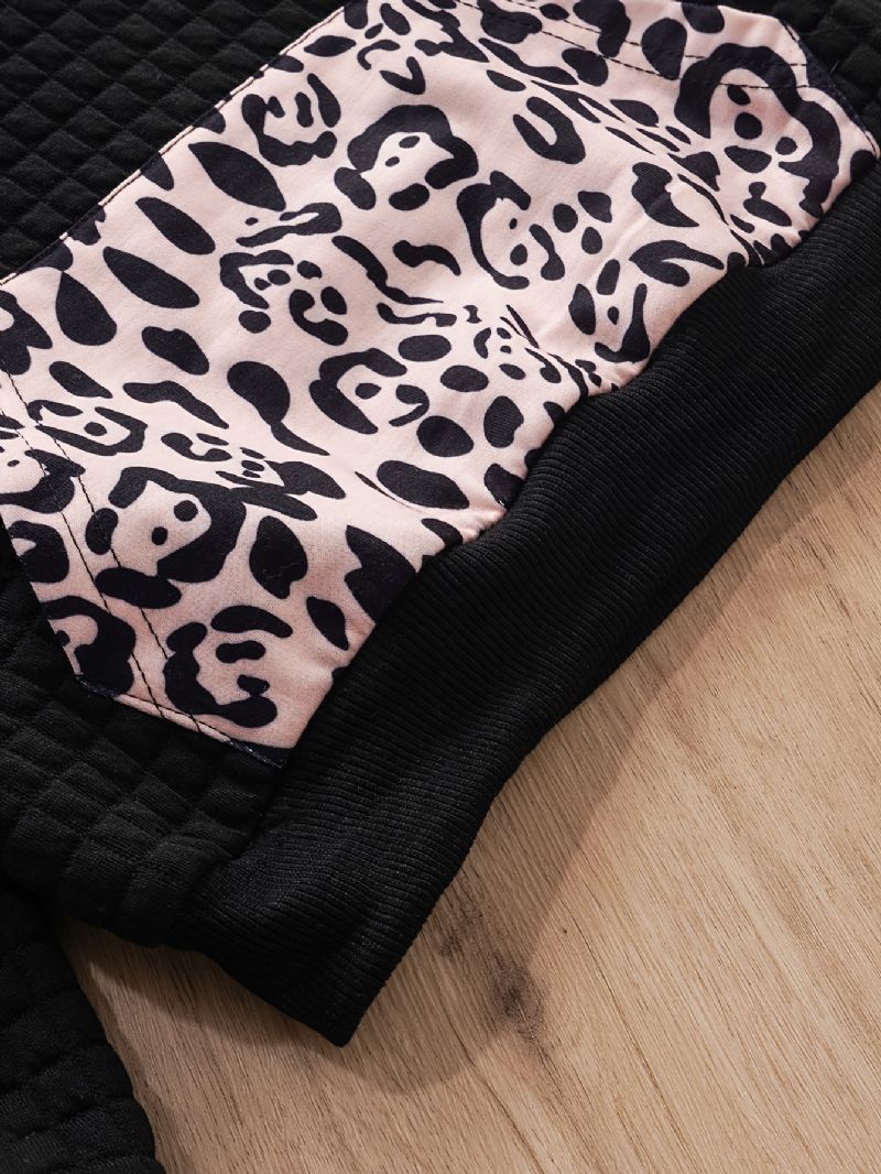 Chlapecká Mikina S Dlouhým Rukávem A Odpovídající Kalhoty S Leopardím Potiskem